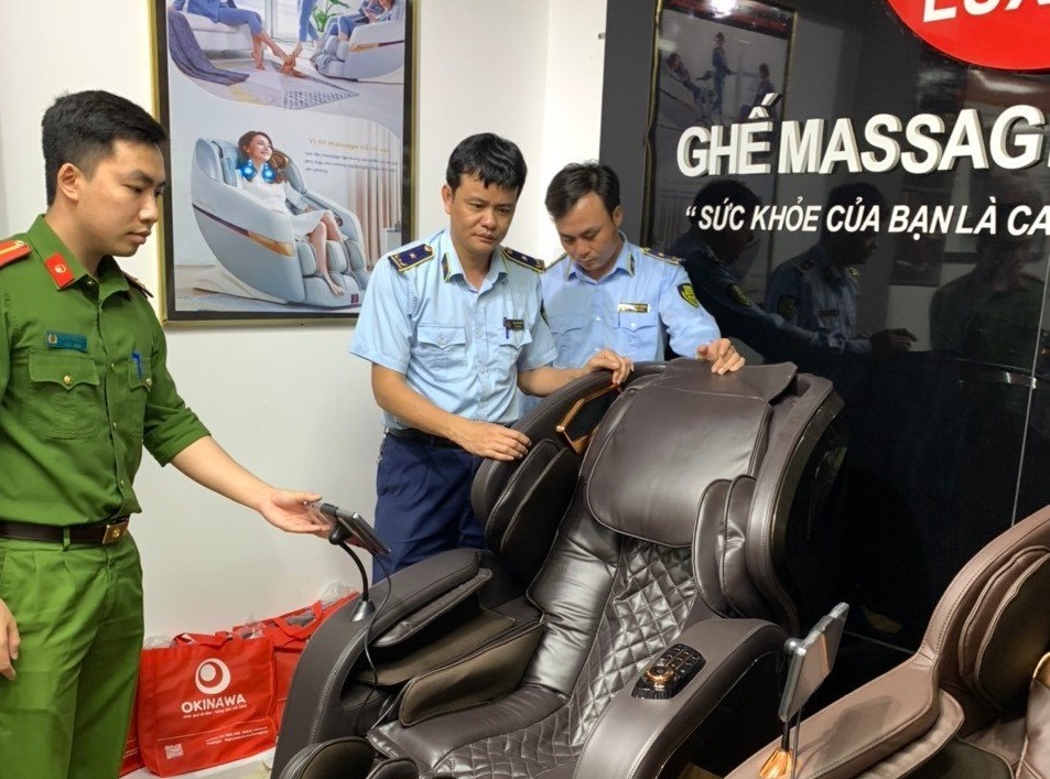 Vĩnh Phúc: Xử phạt gần 100 triệu đồng cửa hàng bán ghế massage lậu 